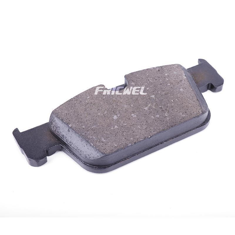 Car Parts Auto Parts Front Alex Ceramic and Semi-Metallic Disc Brake Pads for Wuling