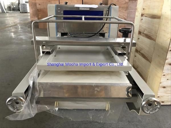 Commercial Long Bread Moulder Multifunctional Bakery Equipment Snack Food Making Machine Bread Dough Baguette Toaster Moulder