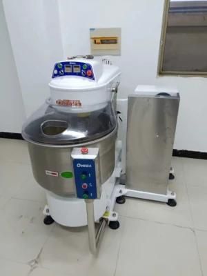 304 Stainless Steel Self-Tipping 200kg Spiral Dough Mixer for Flour