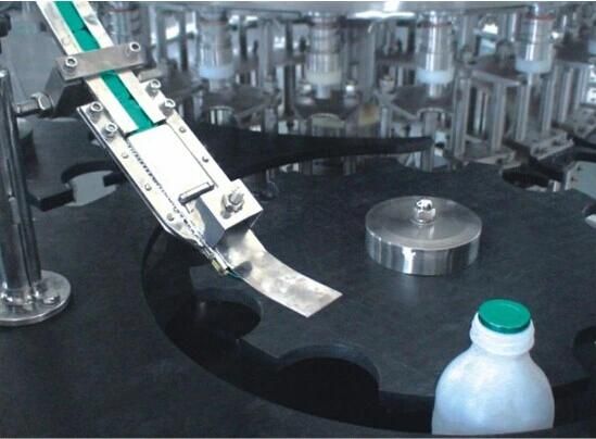 PE Bottle Milk Filling Foil Sealing Machine (MFS12-10)