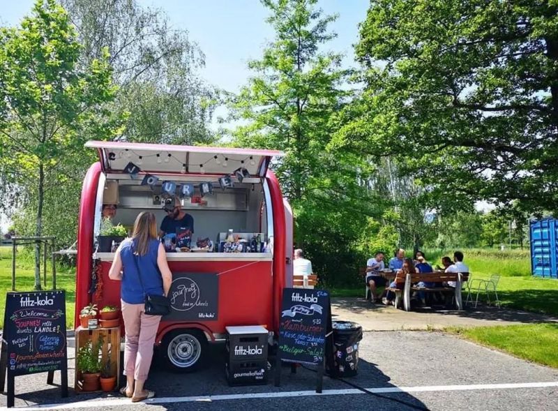Chinese Professional Manufacturer of Mobile Fast Food Trailer, Mobile Catering Van, Fast Food Caravan