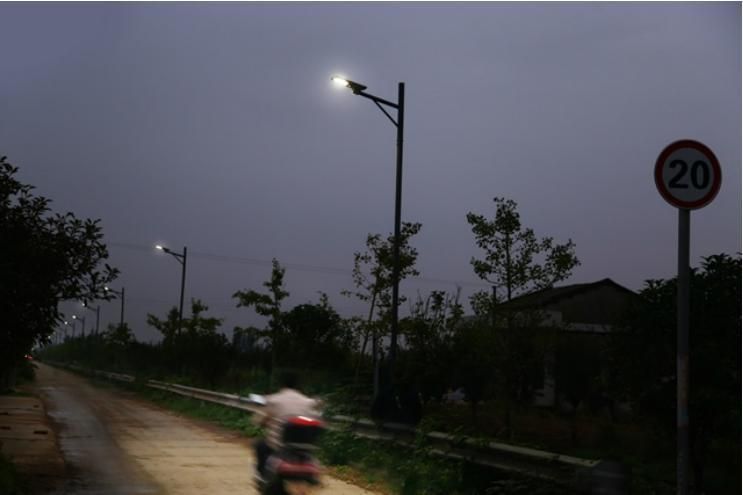 Integrated Solar Street Light Brightness Motion Sensor for Garden Lights