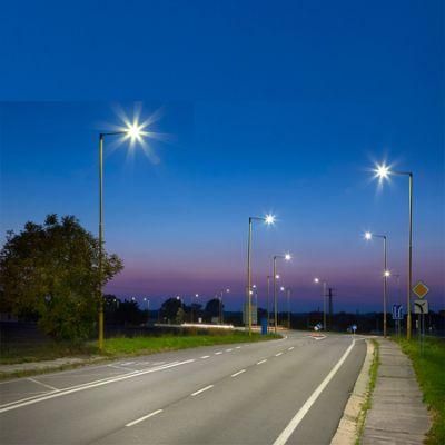 China Manufacturer Outdoor Waterproof IP65 IP66 Highway 120W LED Solar Street Light