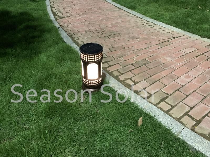 Bright New Product Garden Gate Outdoor LED Solar Lawn Light with LED Warm + White Color