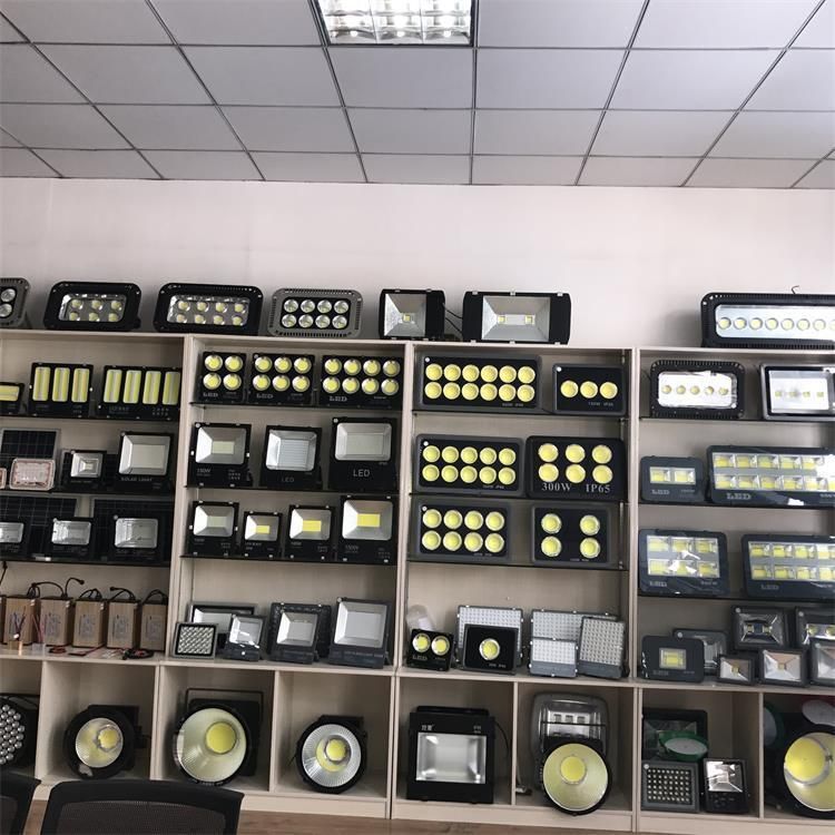 Wholesale China Factory Price Outdoor LED Flood Light