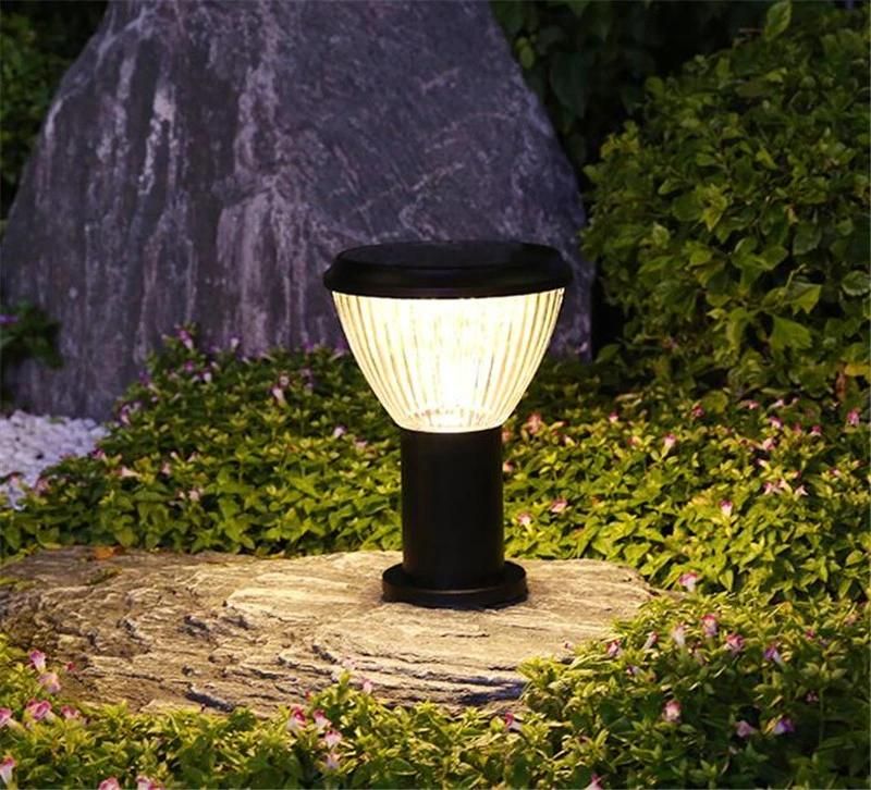 Solar Lawn Lamp Solar Fence Light, Energy Saving LED Sourcing Fence Light