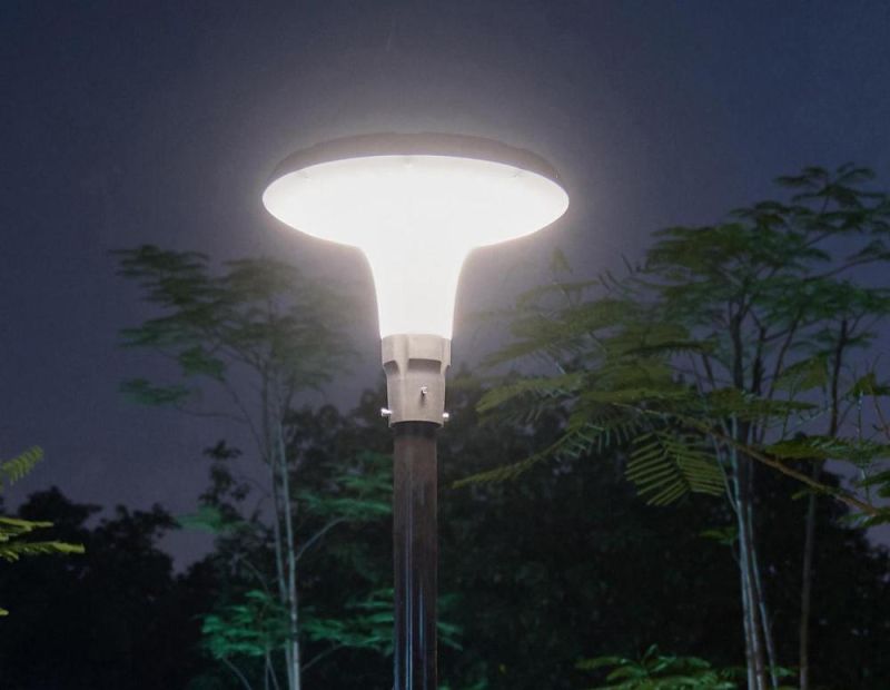 High Quality Solar Powered Outdoor Lamp Posts