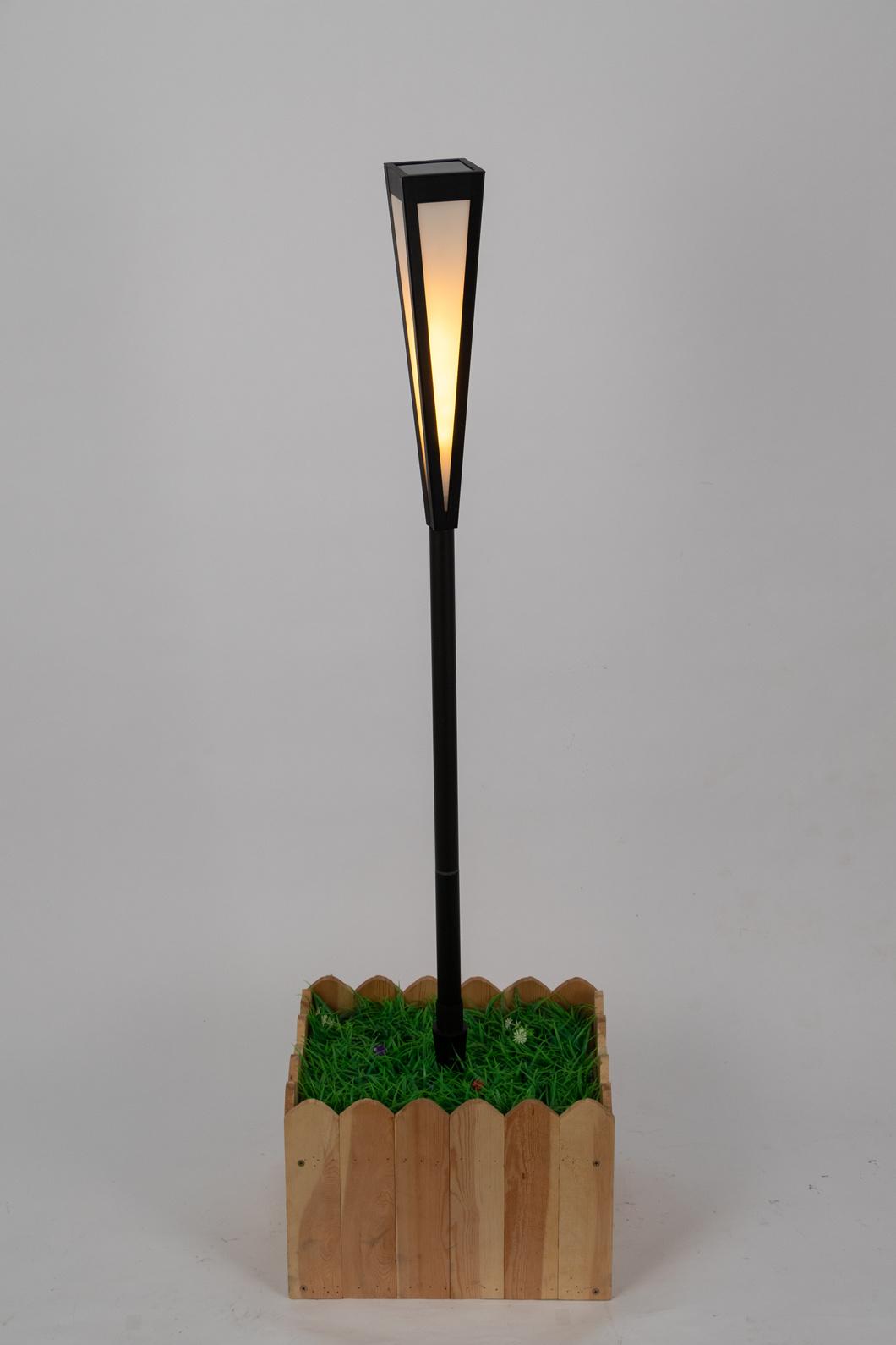 Solar Pyramid Post Light Garden Stake Light with Dancing Flame