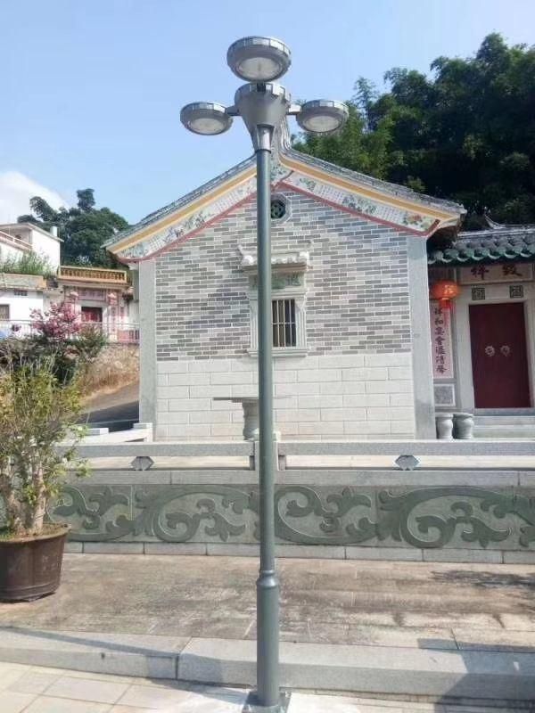 20W Small Power Courtyard Garden Decor Solar Integrated LED Street Light