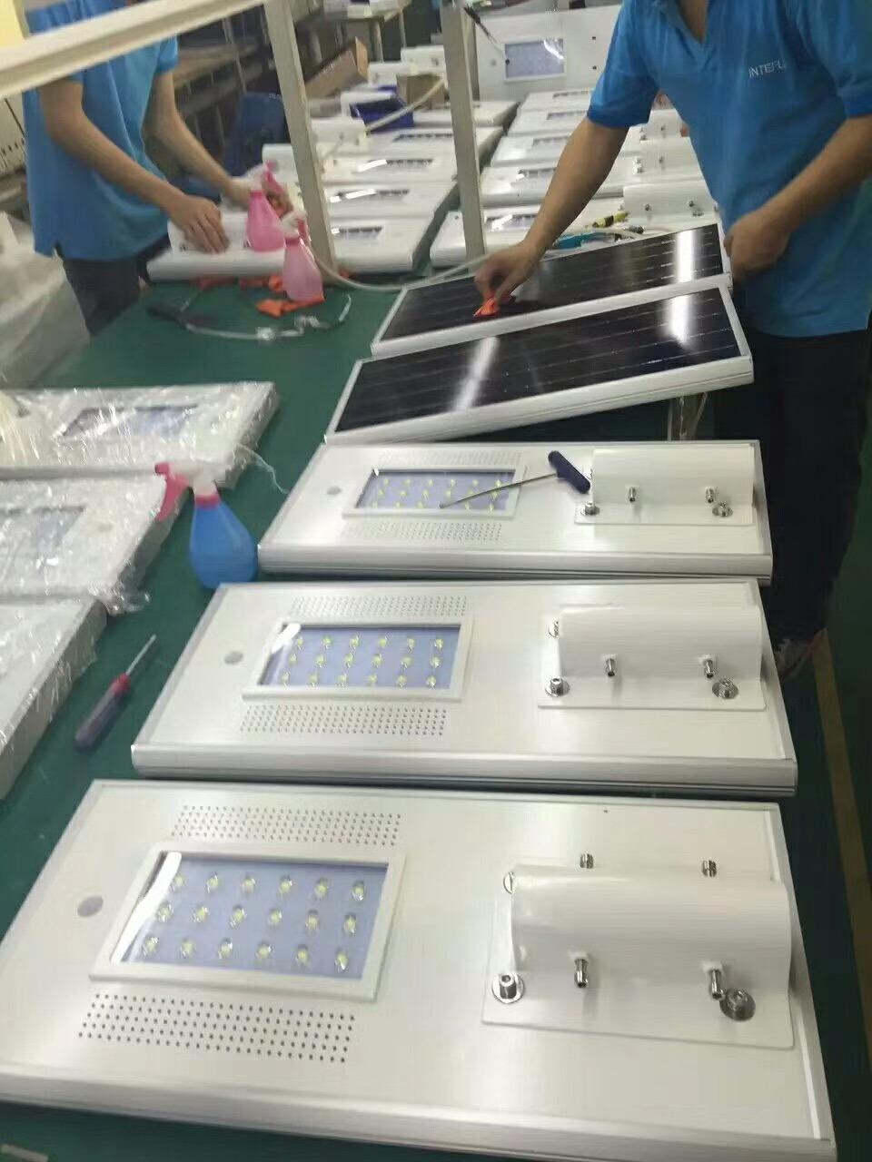 50W LED 85W PV All in One Solar LED Street Light (SNSTY-250)