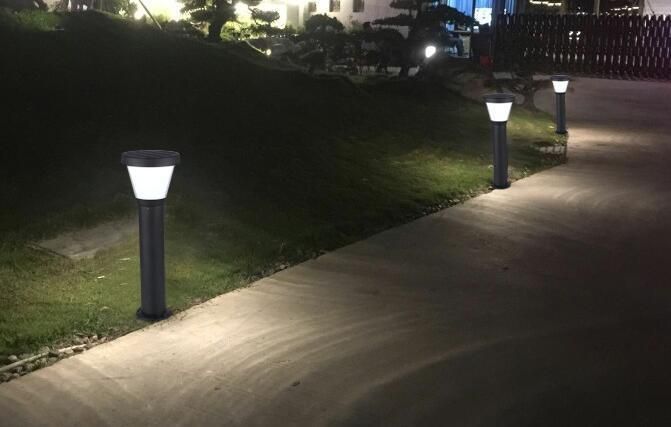 IP65 Outdoor Waterproof Aluminum Solar Garden Lawn Lamps 