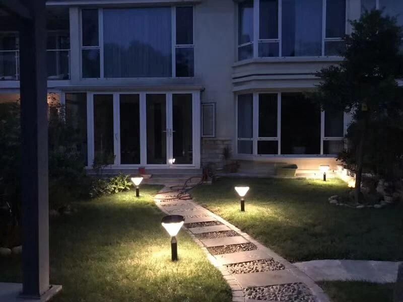 Cold White Color Plug Ground Waterproof Outdoor Garden Solar LED Light