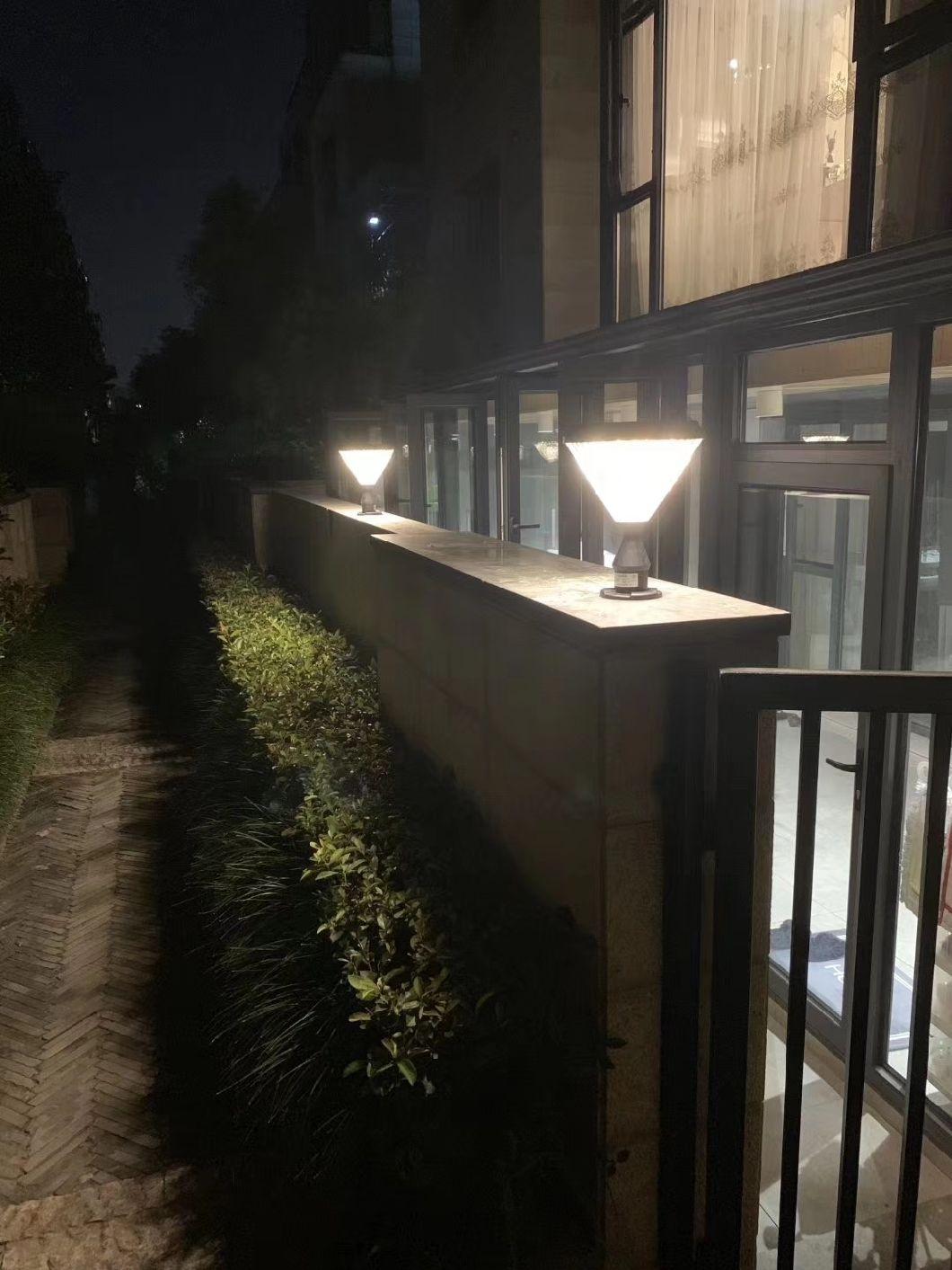 China Manufacturer Warm Light Aluminum High Brightness Energy Solar Pillar Light