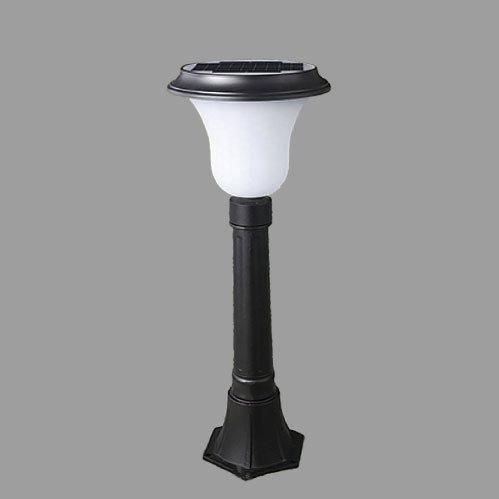 Beautiful IP65 Newest off-White Color Lamp Cover LED Solar Lawn Light in Garden