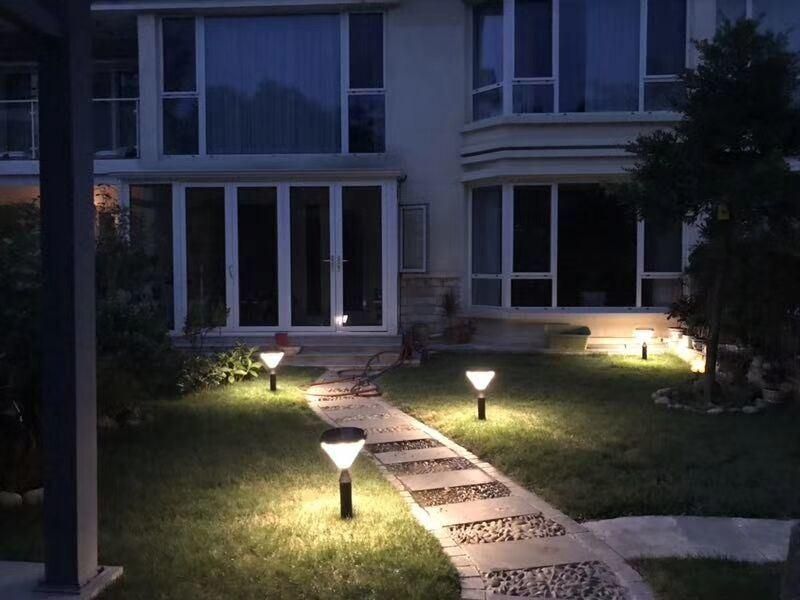 Outdoor Landscape Lighting IP65 Waterproof Solar Lawn Light