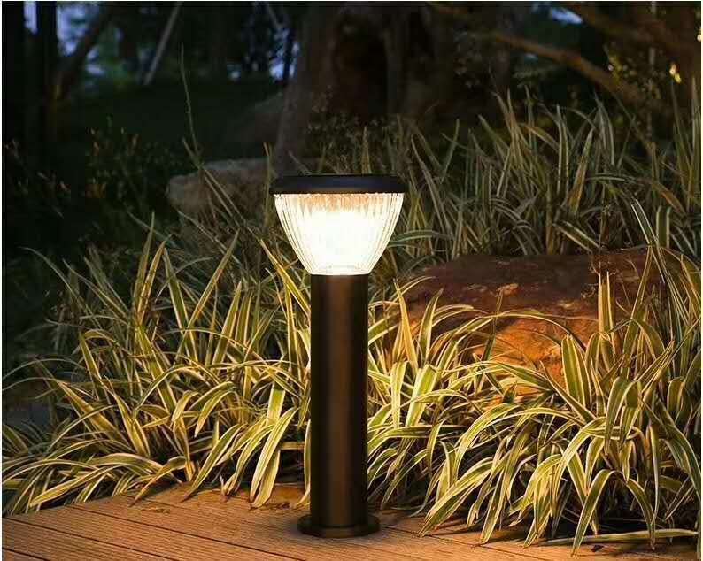 High Power LED Solar Product Alu. Material Pole Outdoor Solar Garden Pathway Lighting with LED Light