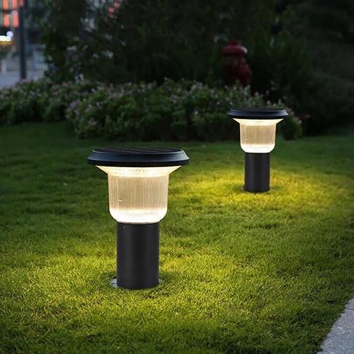 Outdoor Waterproof High Lumen Good Brightness Decoration Post Pillar Lamp LED Solar Garden Light