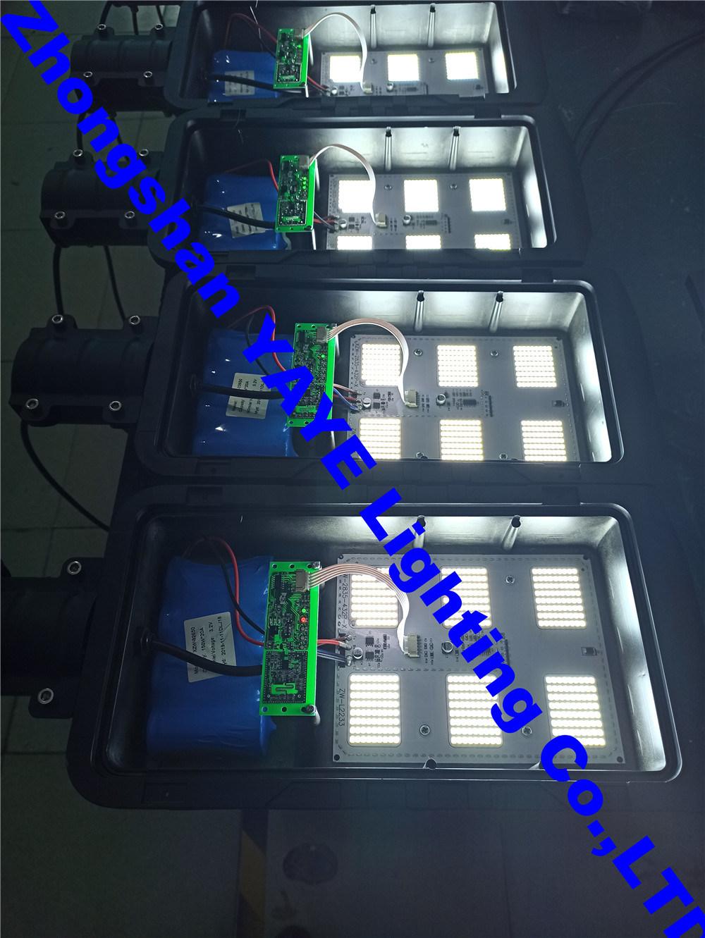 Yaye 18 Factory Price Best Service 100W/200W/300W Motion Sensor Energy Saving Integrated Solar Street Light (Best Supplier: Zhongshan YAYE Lighting Co., Ltd)