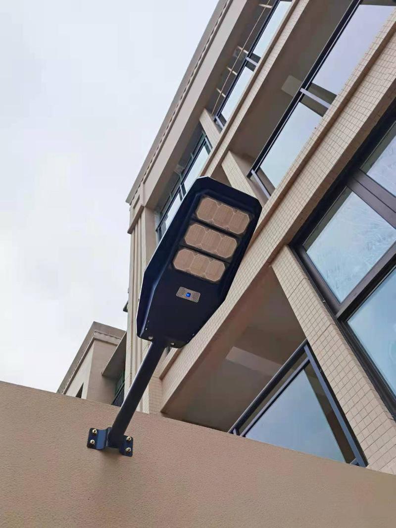 Economical Mj-Lh8300 ABS Material Solar Street Light for Residential lighting