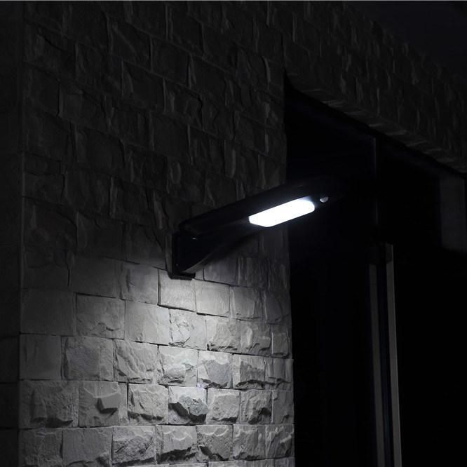 12W Outdoor Waterproof All in One Smart Solar Street Light