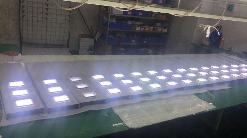 100W High Lumen Aluminum Alloy APP LiFePO4 Lithium Battery All in One LED Integrated Solar LED 100W Street Light