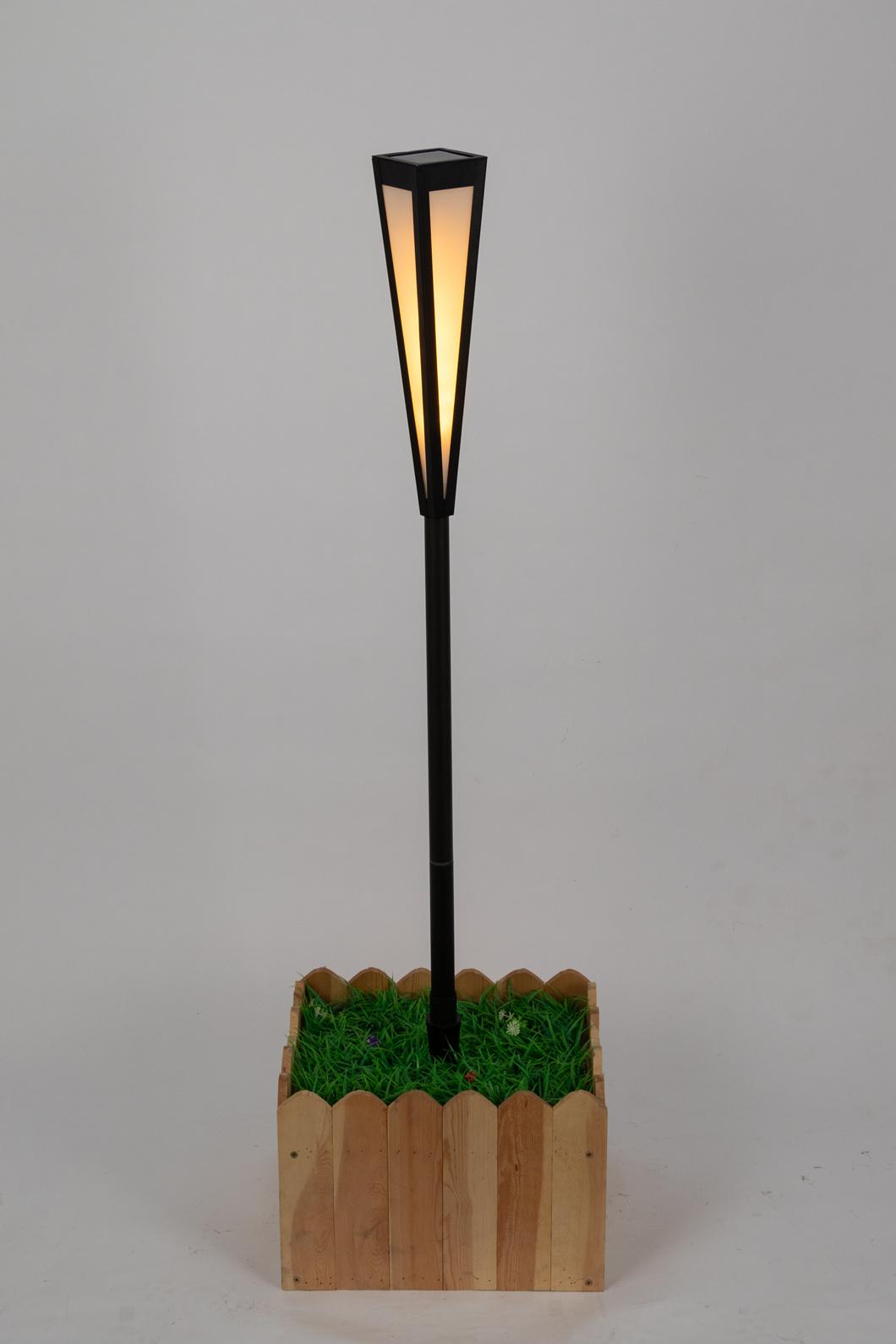 Solar Pyramid Post Light Garden Stake Light with Dancing Flame