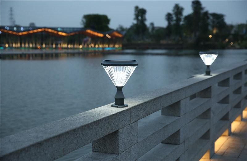 China Manufacturer Warm Light Aluminum High Brightness Energy Solar Pillar Light