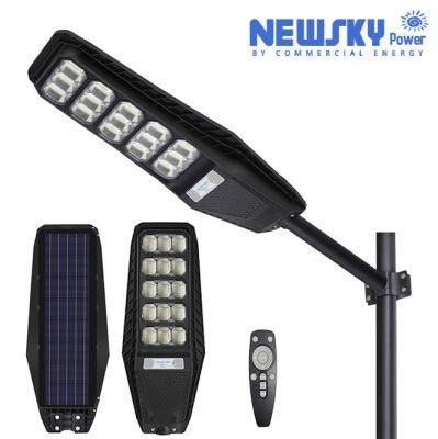 Factory Sale Outdoor Commercial Use LiFePO4 Battery Solar Parking Lot Street Light