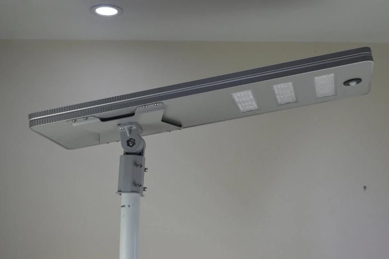 Chinese Manufacturer IP65 5 Years Warranty Solar LED Street Light