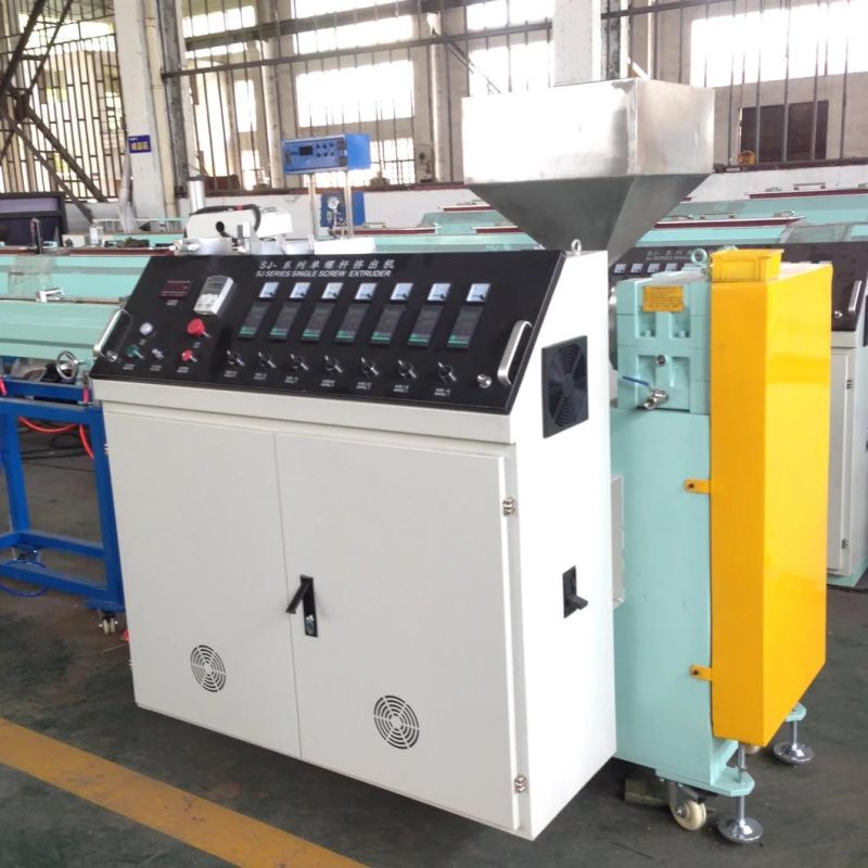 Plastic Extrusion Machine with No Noise in The Process of Traction