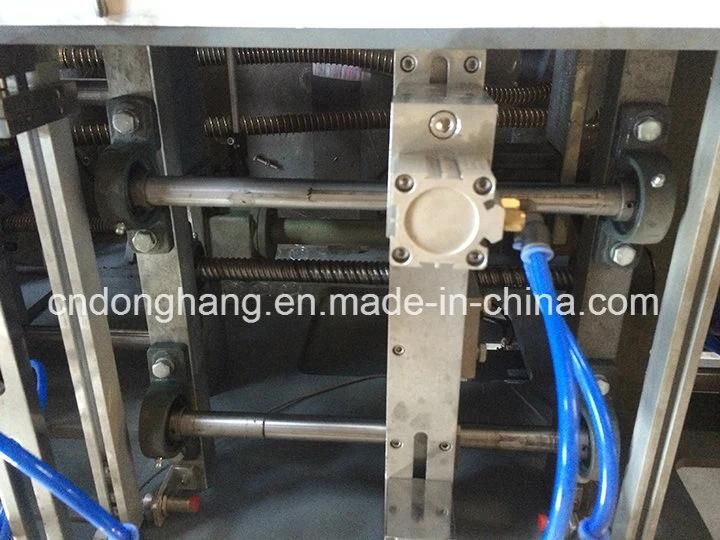 Donghang Automatic Plastic Lid Cover Forming Machine (DHBGJ-450L)