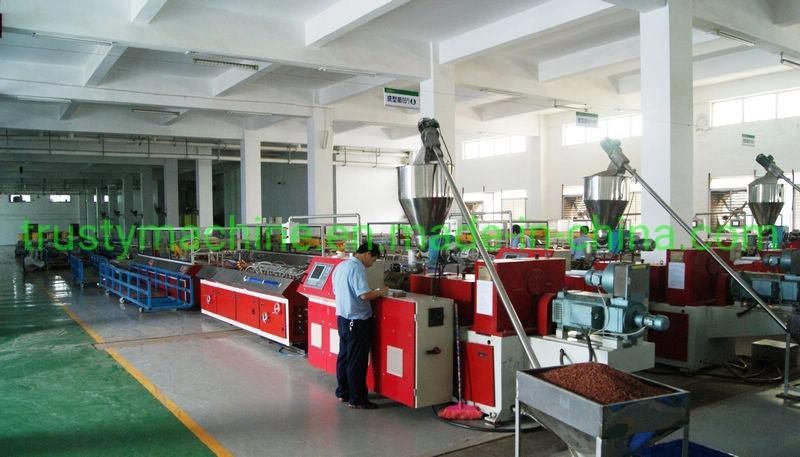 PP/PE PVC WPC Wood Plastic Composite Decking Floor Fence Post Window Profile Making Machine