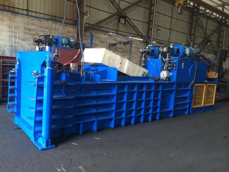 Horizontal Semi-Automatic Baler for Waste Plastic, Waste Paper Compacting