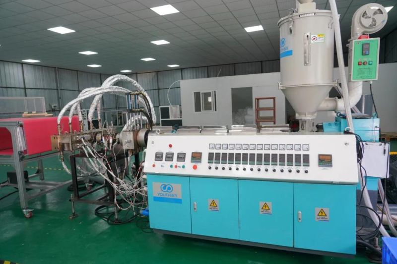 Single Screw Extruder PP Meltblown Cloth Machine for Sale