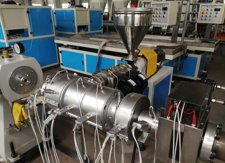 Different Sizes and Material for PP/PE/PPR/PVC Twin/Double and Single Screw Pipe Extrusion Machine Production Line in Hot Sale