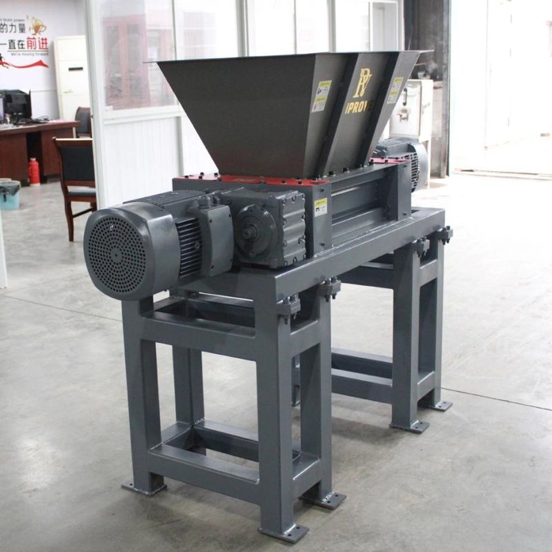 Solid Waste Shredder Small Waste Plastic Crusher for Pet Bottle/Metal/Rubber/Tire Tyre/Paper