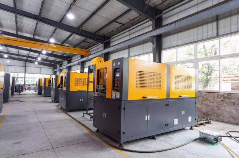 2 Cavities Jar Bottles Width Mouth Water Bottle Oil Bottle Two Steps Automatic Blow/ Blowing Moulding/Molding Machinery/Machine with Ce