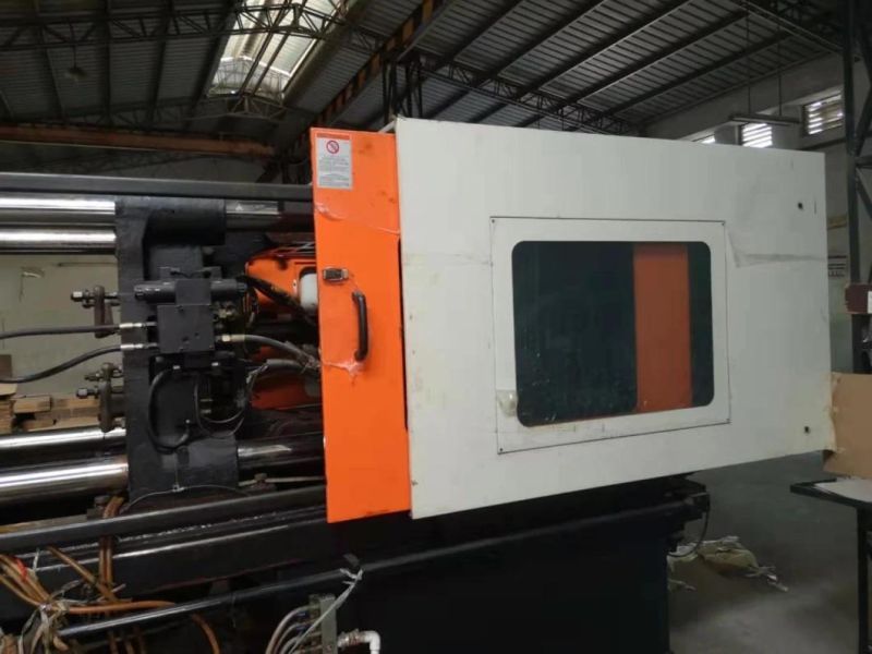 Used for Injection Molding Machine Zhenxiong 320 Tons of Second-Hand Injection Molding Machine