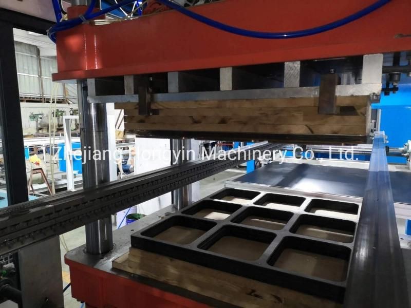 Automatic Three Station Plastic Tray/Container/Box /Lid Vacuum Forming Machine