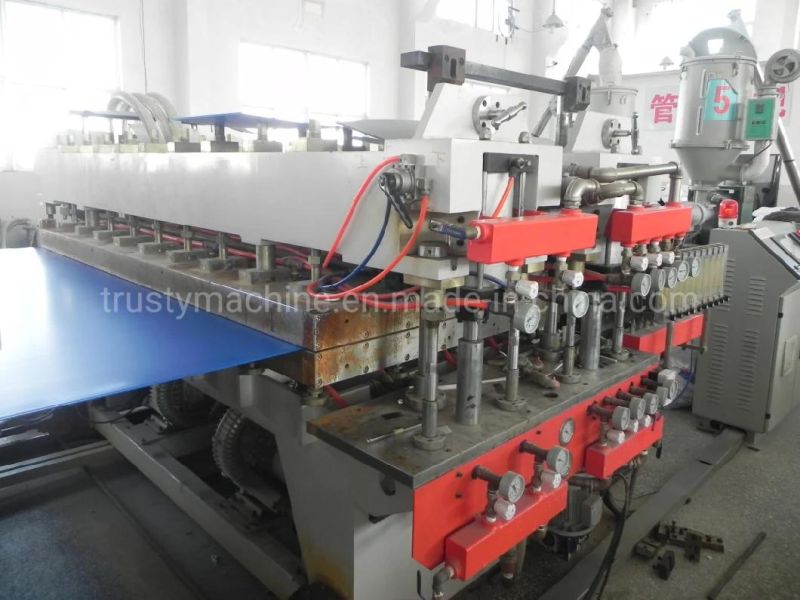 PC PP PE Plastic Hollow Plate Extrusion Line