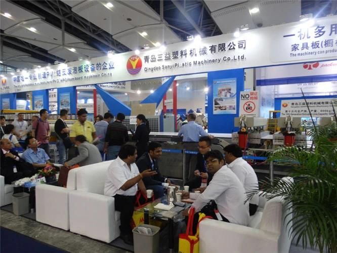 PVC Tile Production Line, Lvt Floor Extrusion Line, Plastic Rvp WPC Spc Floor Making Machine