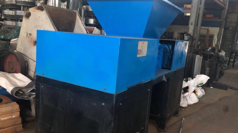 Double Shaft Shredder for Recycling Metal Scraps/Used Tires/Soild Waste/Plastic/Wood Crusher