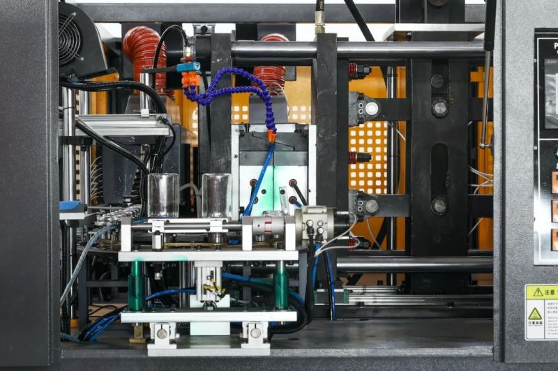2 Cavities Jar Bottles Width Mouth Water Bottle Oil Bottle Two Steps Automatic Blow/ Blowing Moulding/Molding Machinery/Machine with Ce