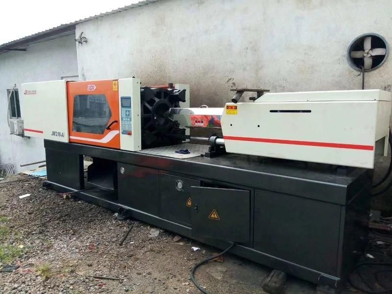 Used for Making Plastic Machinery Zhenxiong 218 Tons Used Injection Molding Machine