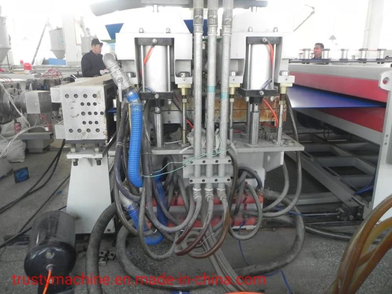 High Quality PP PE Plastic Hollow Board/Corrugated Sheet Extrusion Machinery