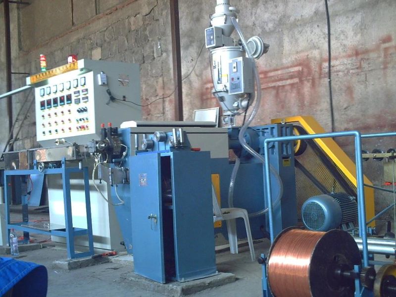 Plastic PVC Pipe Cable Tube Extruding/Extruder/Extrusion Making Machine