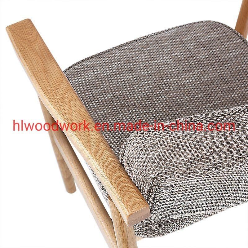 Wholesale Modern Design Hot Selling Dining Chair Rubber Wood Natural Color Fabric Cushion Brown Wooden Chair Furniture Leisure Furniture Dining Chair