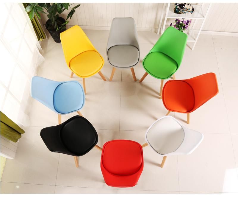 French Style Restaurant Leisure Chair Home Furniture Chair Nordic Living Room Solid Wood Dining Chair with PU Cushion