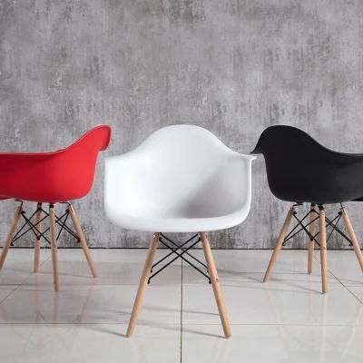 2022 New French Design Hot Sale Cheap White Plastic Chair with Rubber Wood Legs