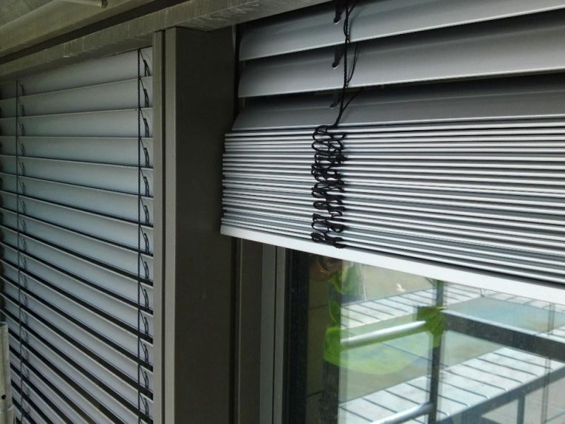 Motorized and Manual Sunshade Aluminum Venetian Roller Blinds